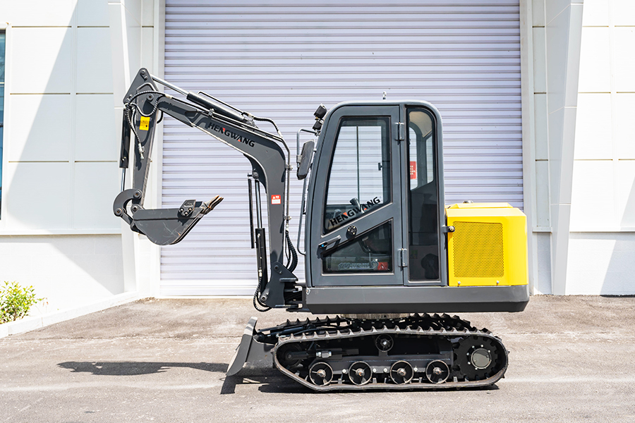 GLORYTECH GT-26 Mini Excavator photo 3