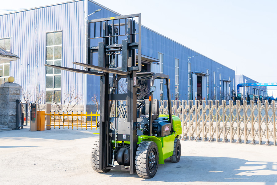 GLORYTECH CPC-35 Diesel Forklift photo 2