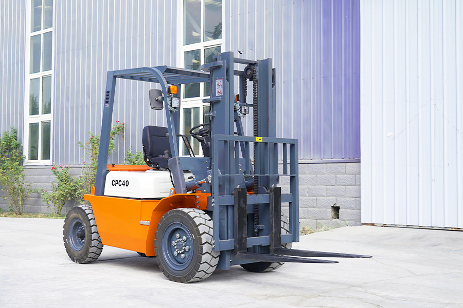 GLORYTECH CPC-40 Diesel Forklift photo 2