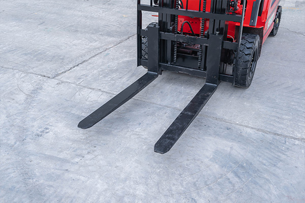 GLORYTECH CPD-30 Electric Forklift photo 3