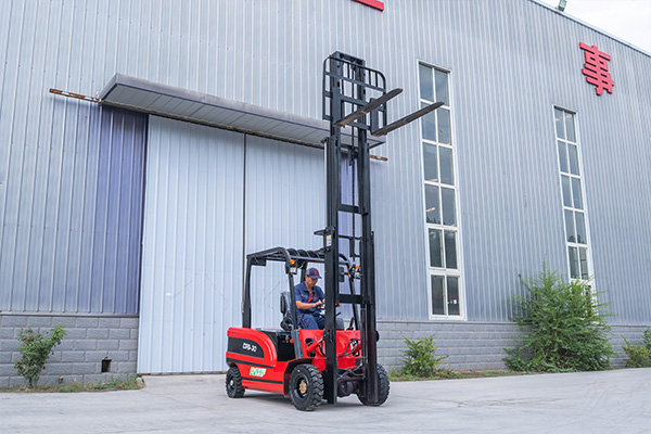 GLORYTECH CPD-30 Electric Forklift