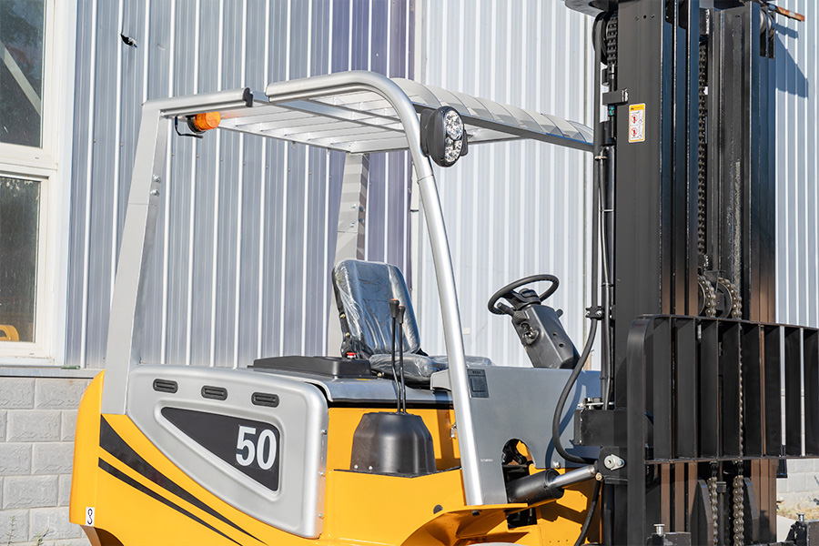 GLORYTECH CPD-50 Electric Forklift photo 2