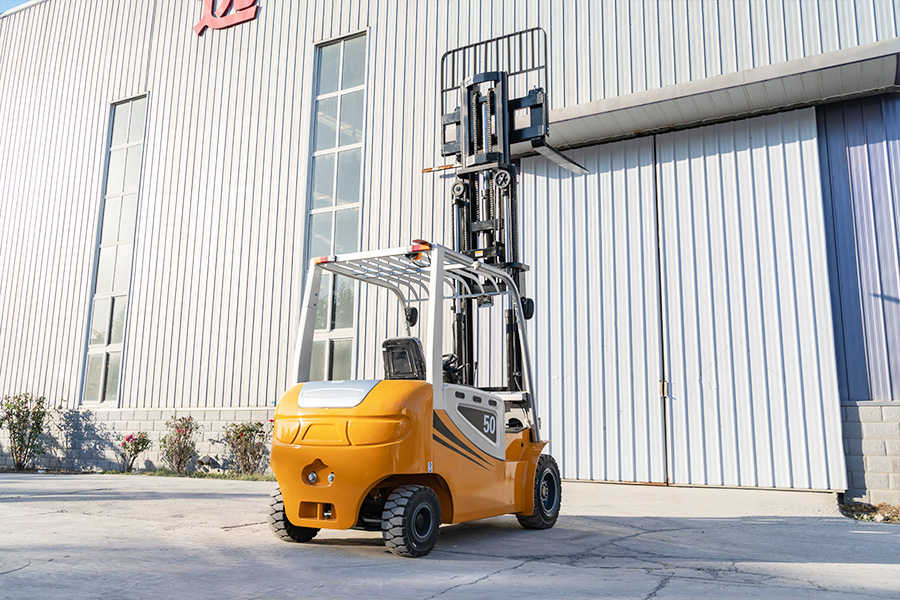 GLORYTECH CPD-50 Electric Forklift photo 5