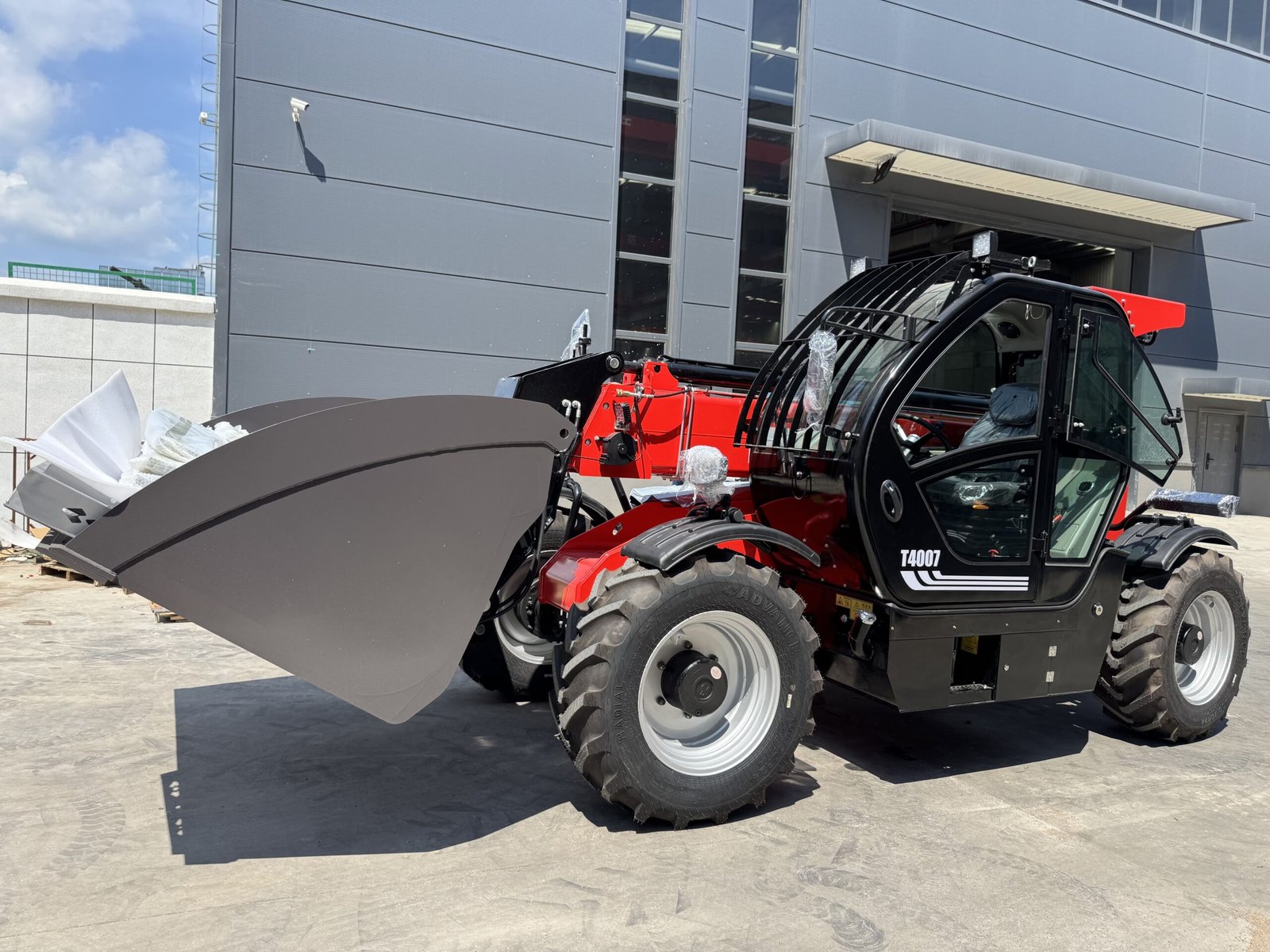 GLORYTECH GTT4007 Telehandler photo 2