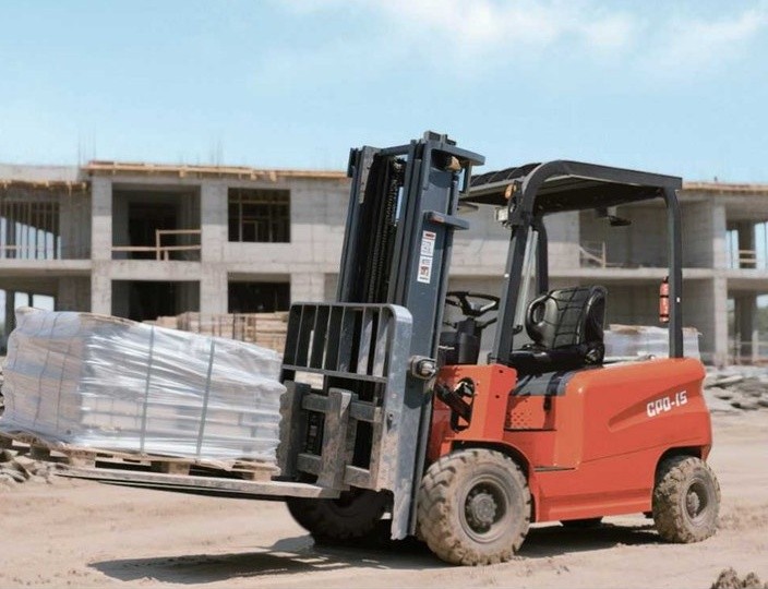Carrelli elettrici a 4 ruote